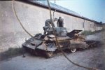 Ausgebrannter US Panzerspähwagen.jpg Ausgebrannter US Panzerspähwagen.jpg