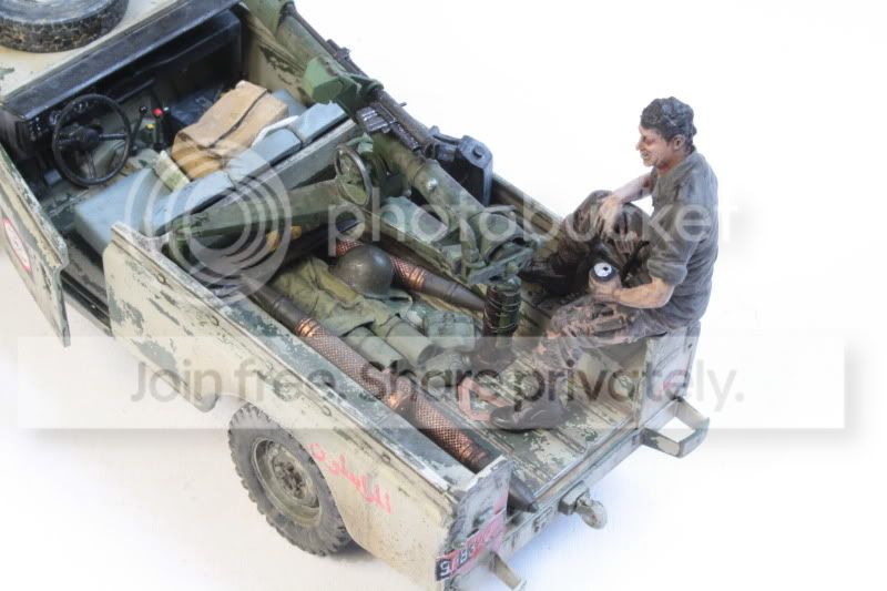 laro105.jpg