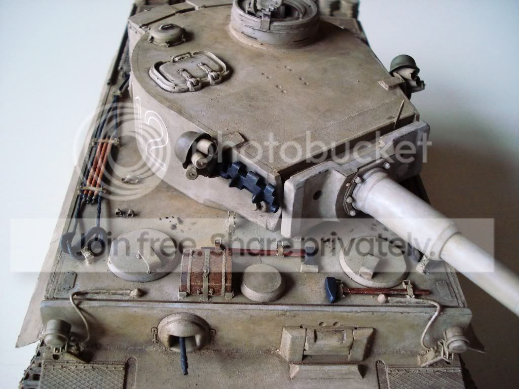 Tiger1_112_Tunisia_1943_3.jpg