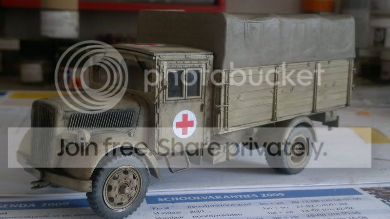 m701Amb.jpg