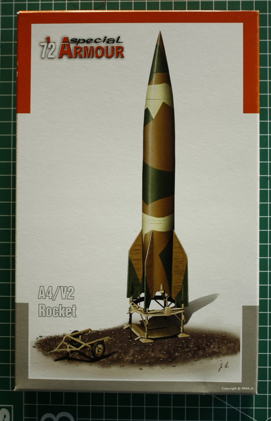 v2_boxes_03.jpg