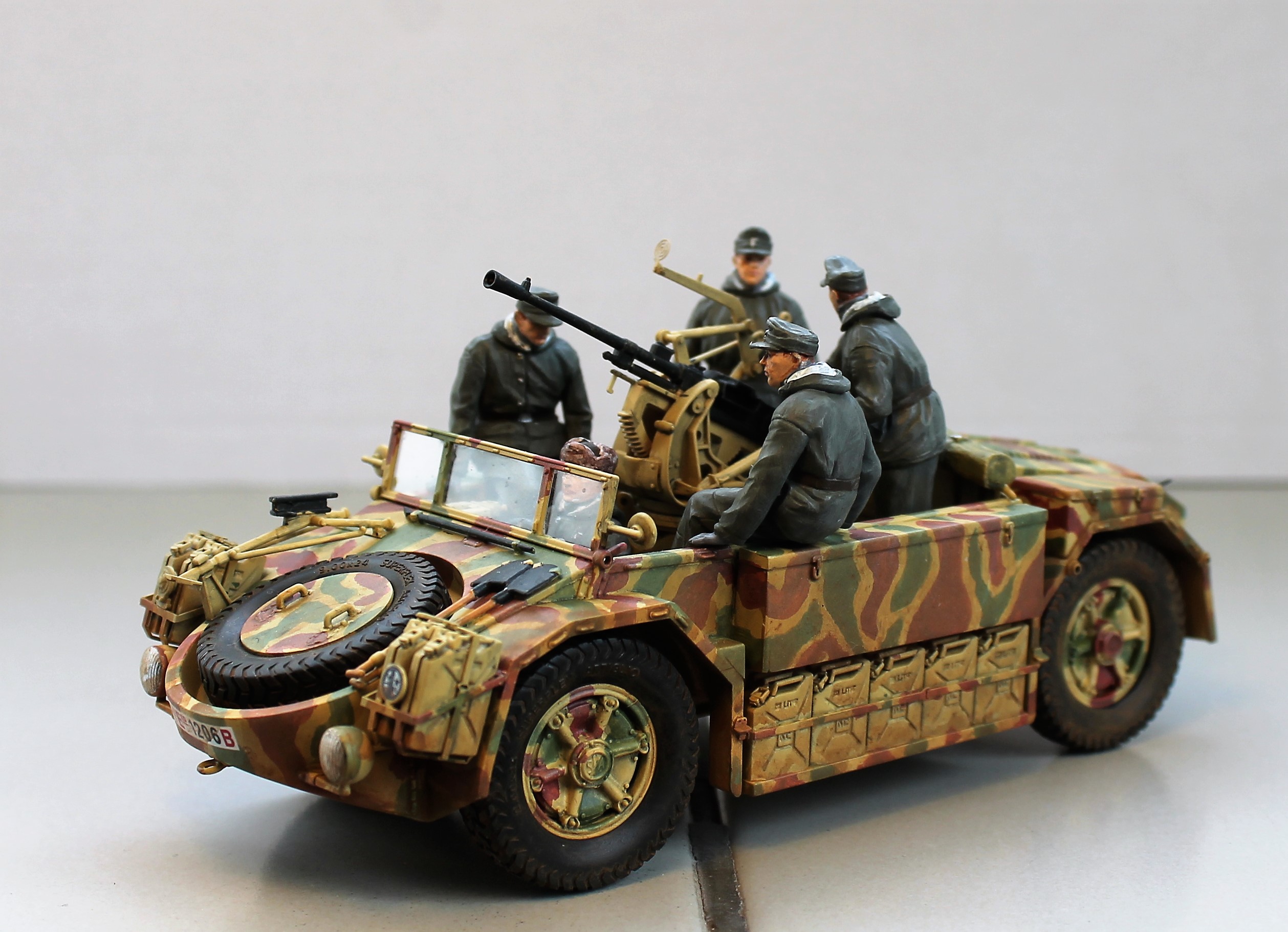 Idd9f3B.jpg