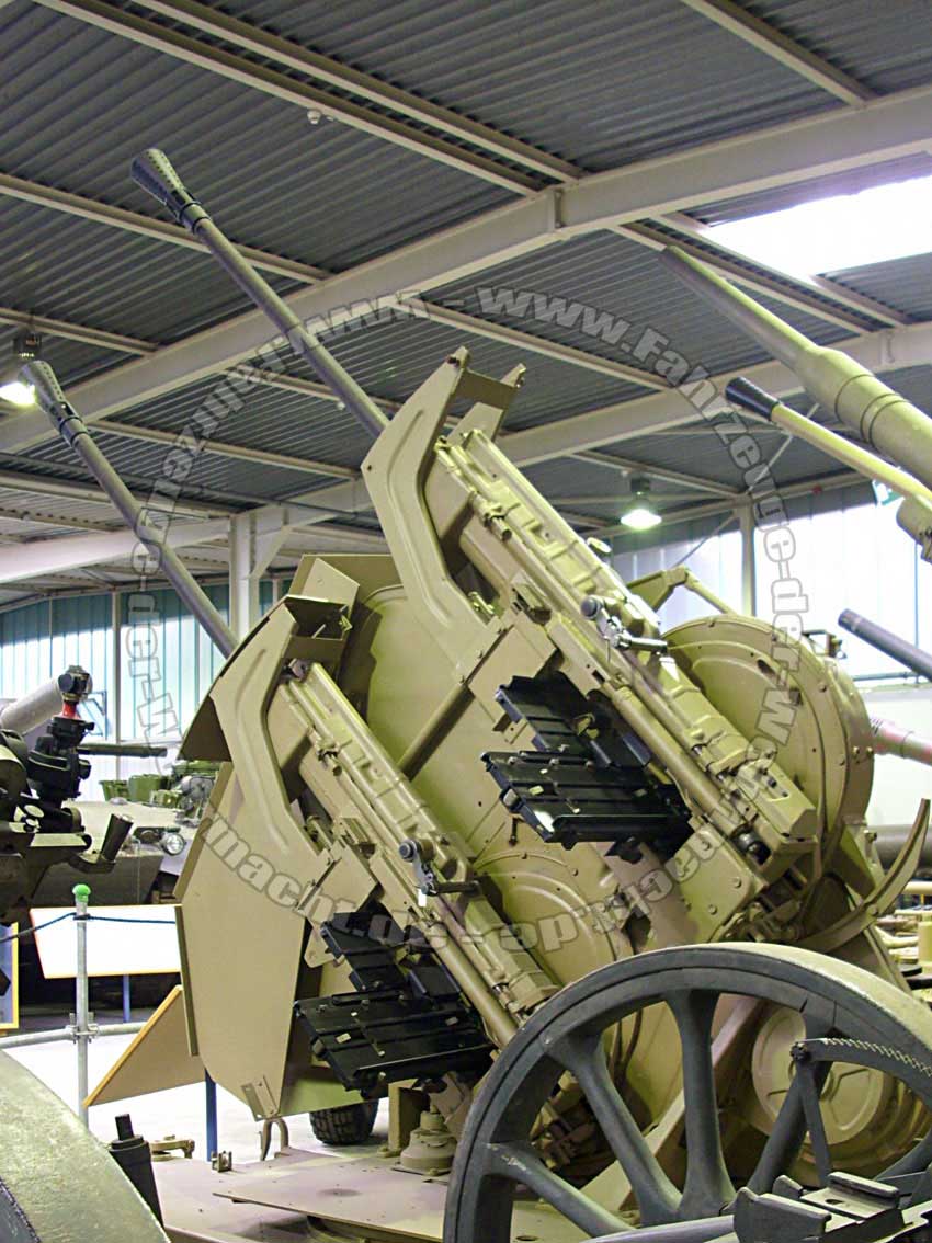 37_mm_Flak_43-2_Ko_03-1.jpg
