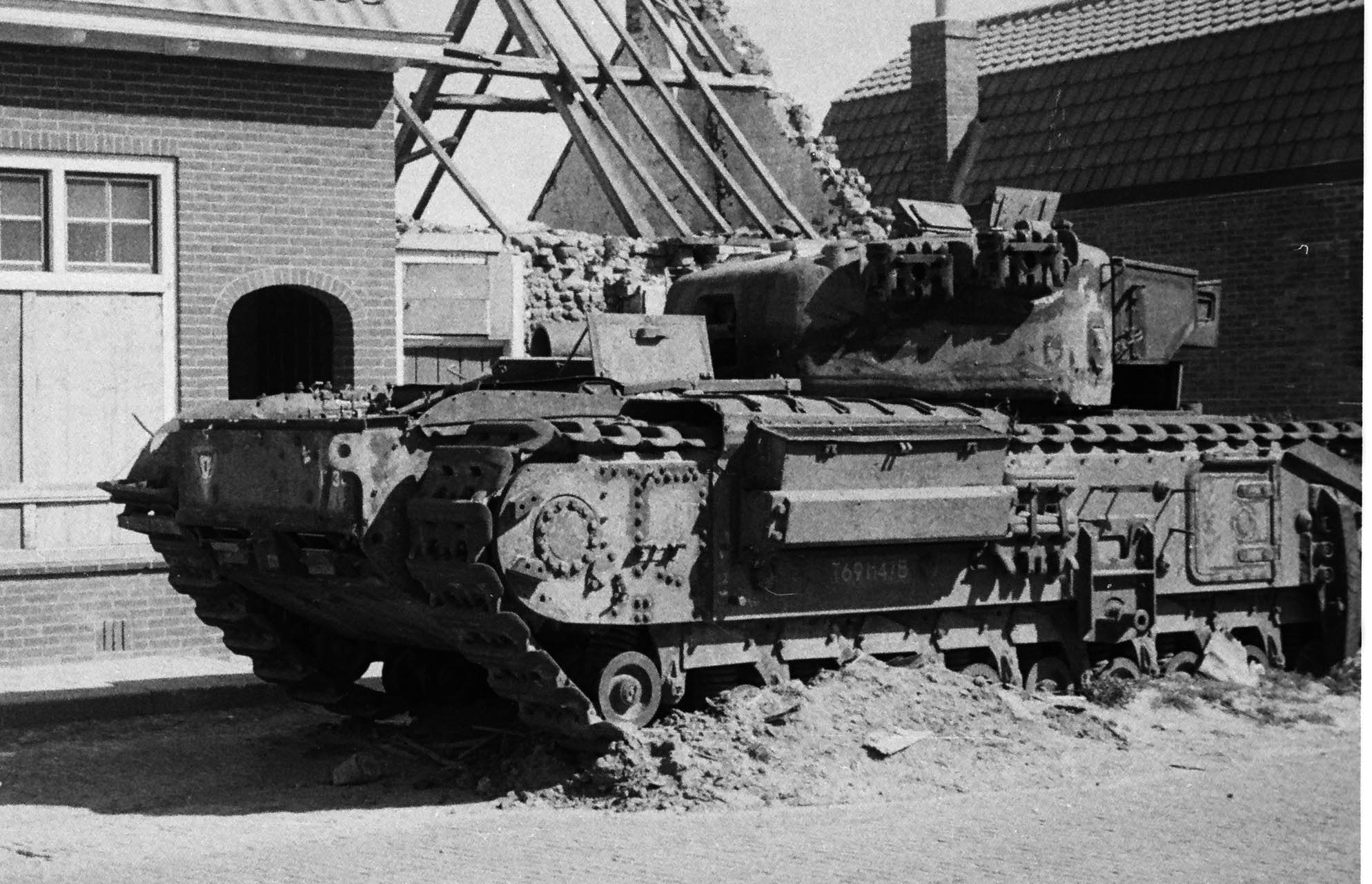 Zuidstraat%20-%20Churchill%20AVRE.jpg